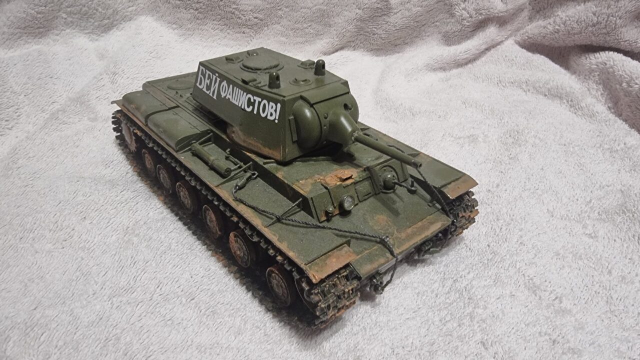 КВ-1 образца 1940 года, Вид спереди