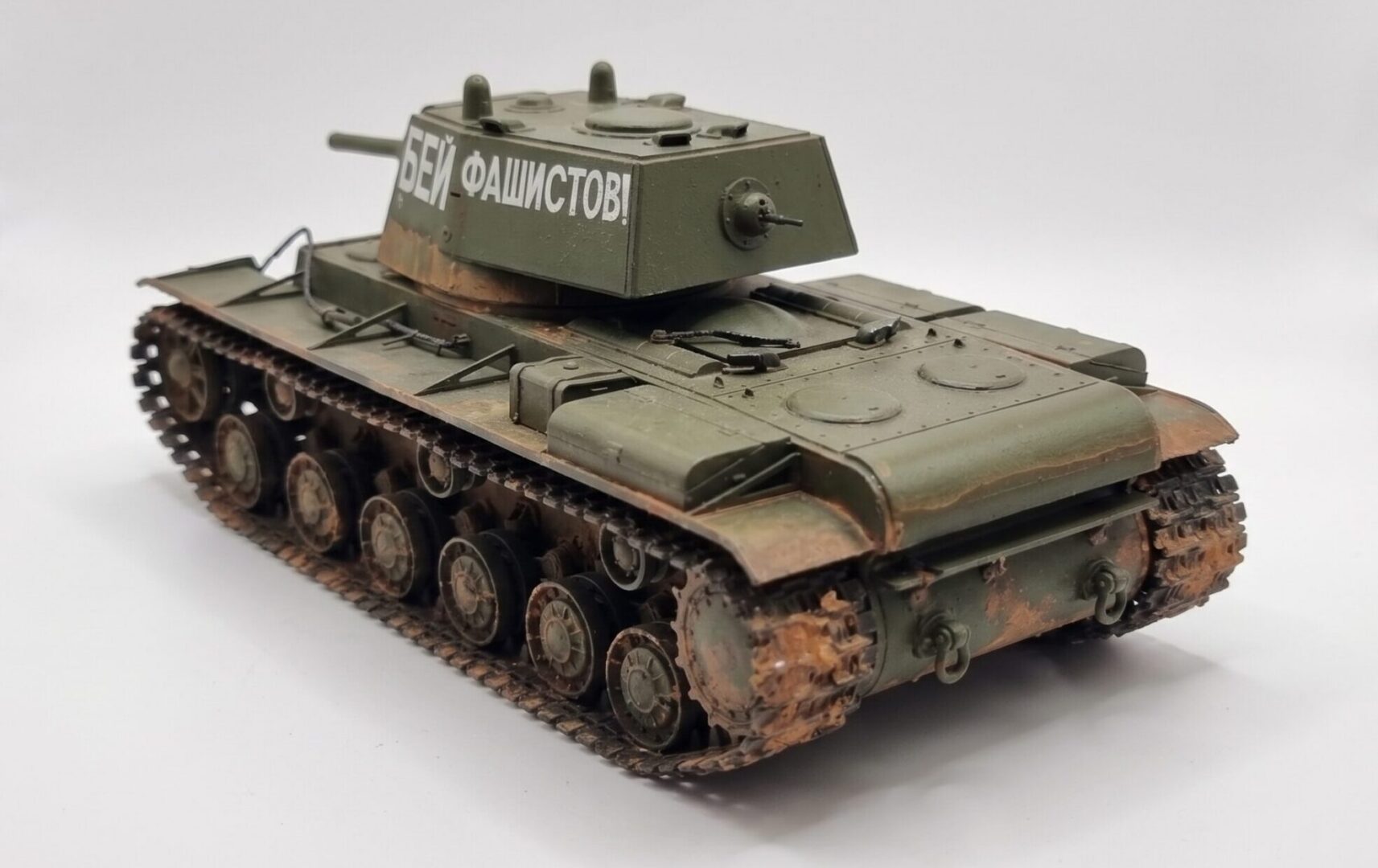 КВ-1 образца 1940 года, вид сзади